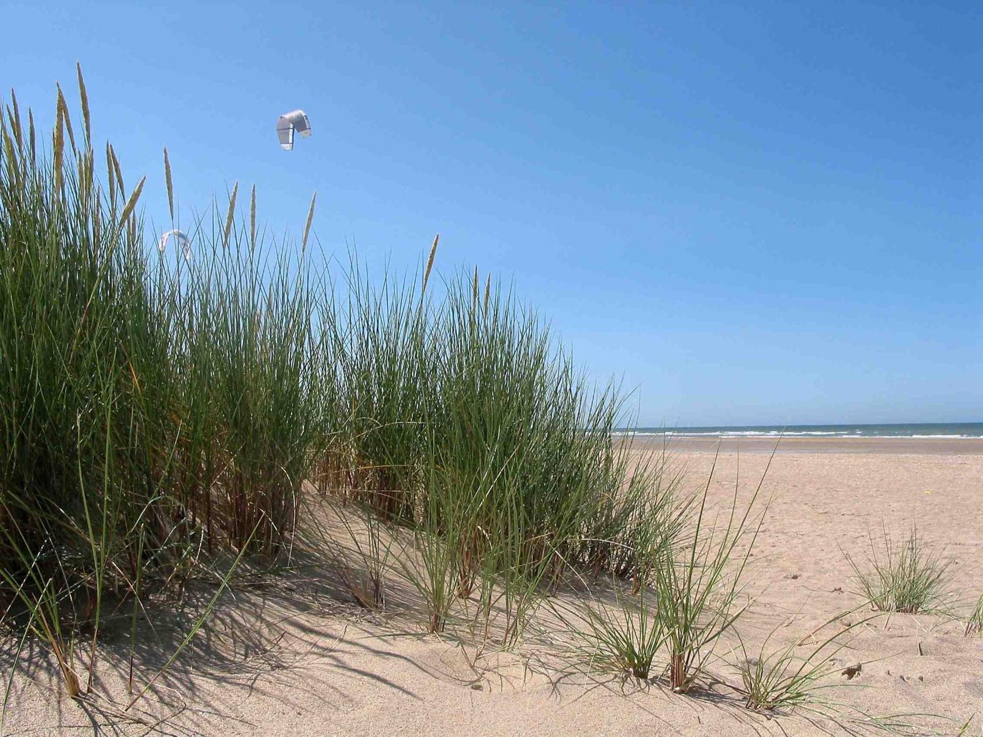 Hotel Club De La Plage Merville-Franceville-Plage Exterior photo